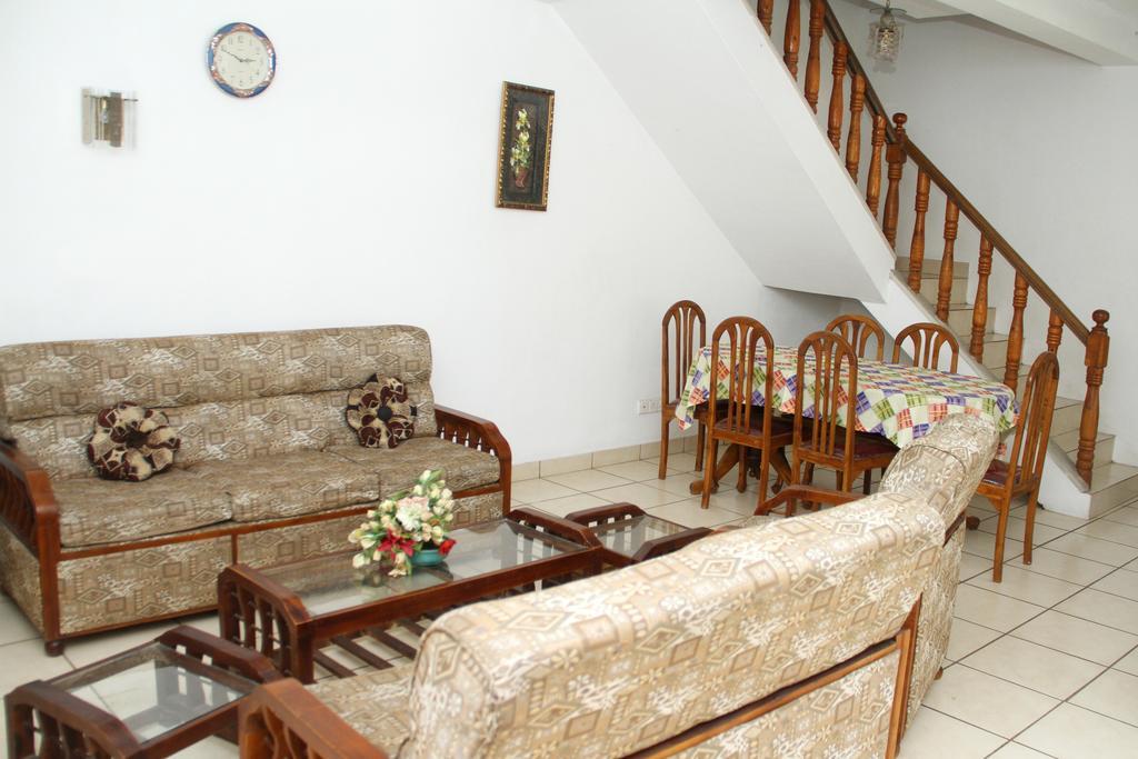 Gudsmith Home Negombo Exteriör bild